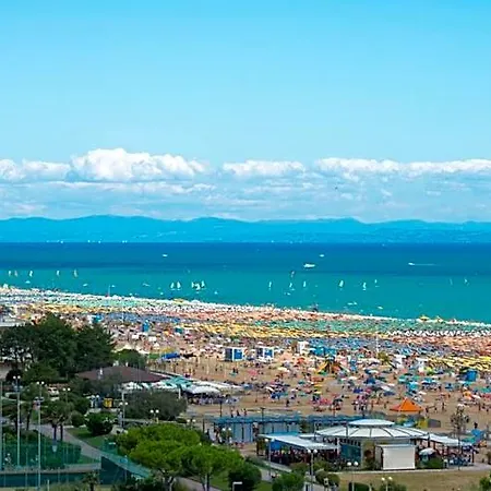 With Large Swimming Pool And Place 3*